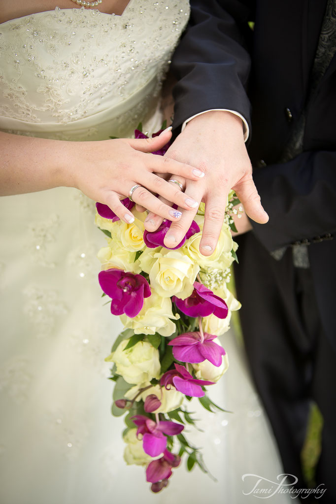 Hochzeitsfotograf Ichenhausen,  Blumenstrauß, Ringe