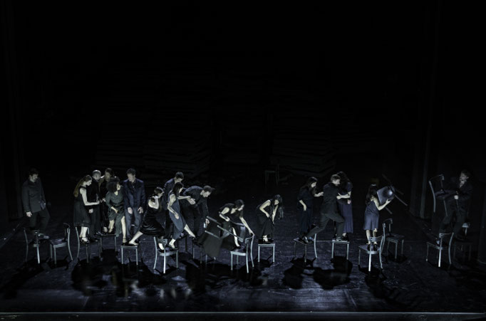 New piece I Since she – A piece by Dimitris Papaioannou for Tanztheater Wuppertal Pina Bausch Photograph by Julian Mommert