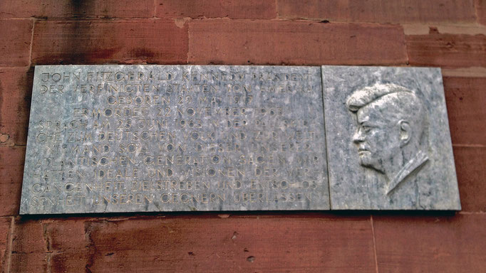Kennedy-Gedenktafel