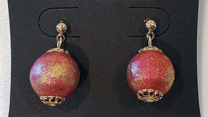 全体長／約2cm、球縦横／約1.2cm
