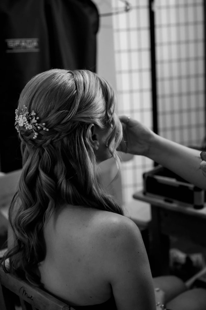 Getting ready Braut Makeup - Mariposa Styling mit Stil Wien und Umgebung ©Titantina