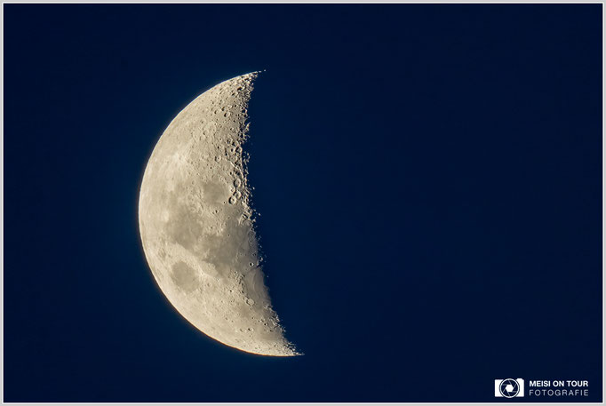 Mond bei Paekakariki  |  Nikon Z9, NIKKOR Z 100–400 mm 1:4,5–5,6 VR S mit TC2,0x (800 mm), ISO 400, 1/30s, f/11