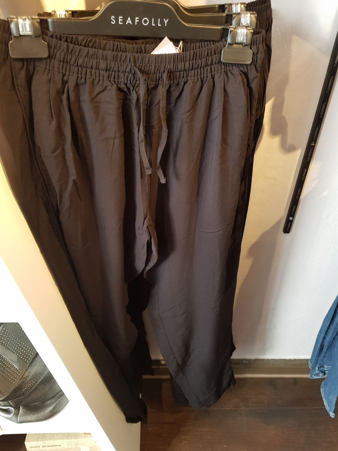 Stoff Hose 24,95€