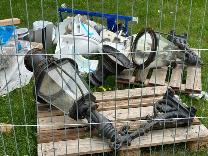 Entkernung und Demontage