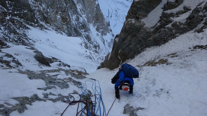 Sortie par Extreme Dream - Face nord des Grandes Jorasses - Couloir des Japonais