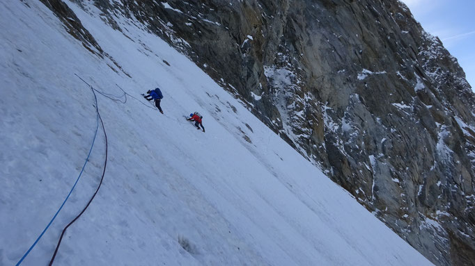 La dernière plaque de glace - Face nord des Grandes Jorasses - Couloir des Japonais