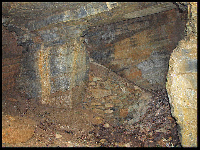 Grotta alla Cava Caverzasio: la vecchia cava