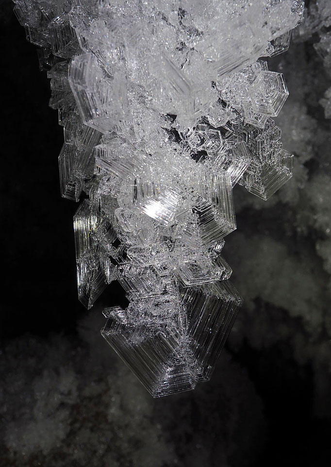 Ghiacciaio del Basòdino: cristalli di ghiaccio