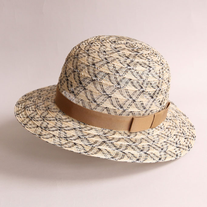 帽子専門教室サロン・ド・シャポー 生徒作品 (1年)  ブレードの帽子
