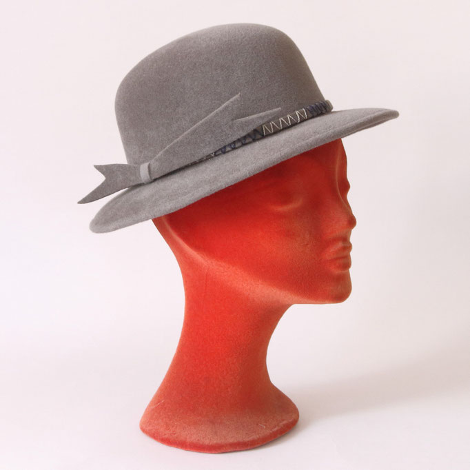 帽子専門教室サロン・ド・シャポー 生徒作品 (1年)  冬帽体の帽子