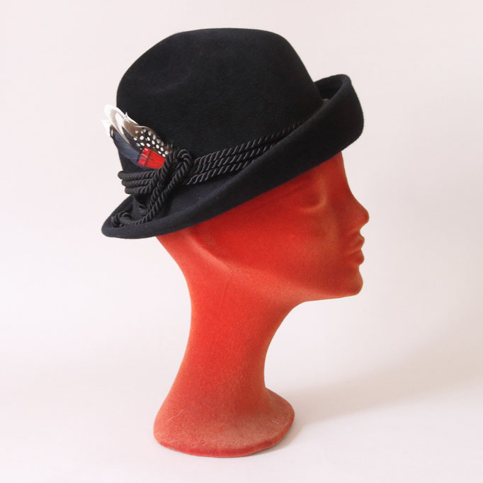 帽子専門教室サロン・ド・シャポー 生徒作品 (1年)  冬帽体の帽子
