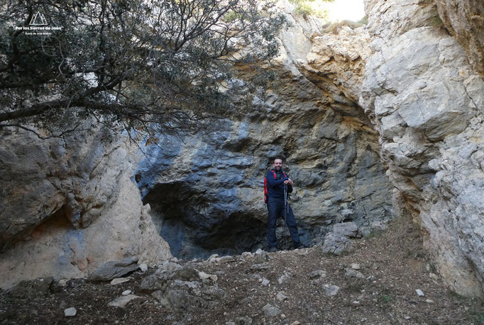 Cueva del Barranco Bañadero Buitres
