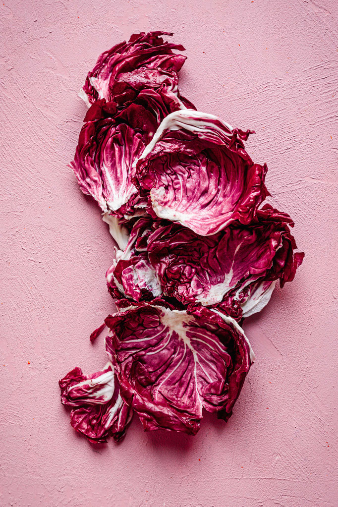 Radicchio. Freie Arbeit Microplane Styling, Rezeptentwicklung, Fotografie.