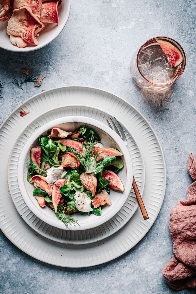 Gebratener Rosenseitling auf Feldsalat. Styling & Fotografie.