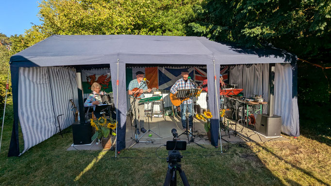 "The Noisies" spielen für die Gäste