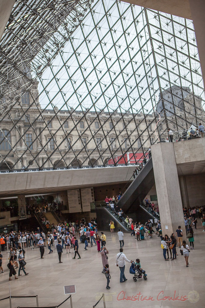 Pyramide de Ieoh Ming Peiet, Hall Napolélon, Musée du Louvre