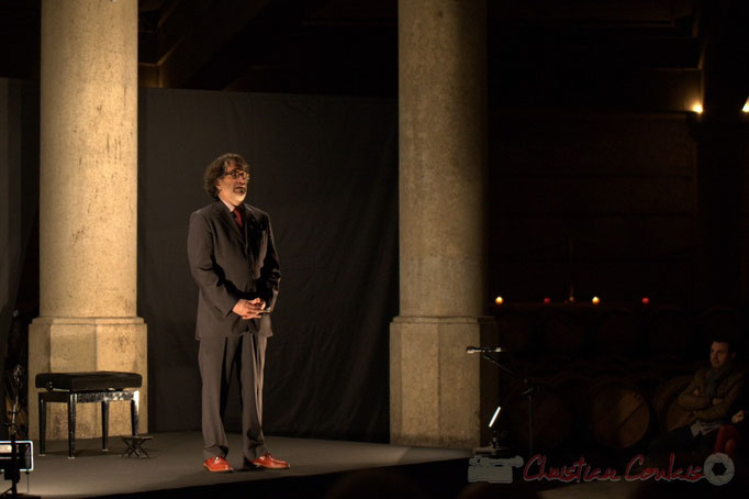 Jacques Hubert, Président des Estivales de musique en Médoc. Thibaut Cauvin aux Estivales de musique en Médoc, Château Lafite Rothschild, Pauillac, 15 janvier 2015. Reproduction interdite - Tous droits réservés © Christian Coulais