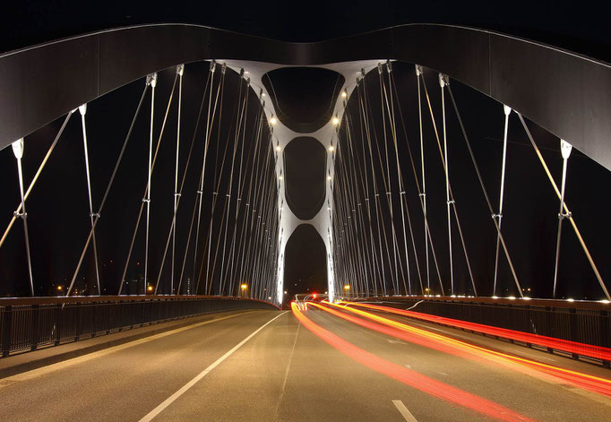 Die Osthafenbrücke