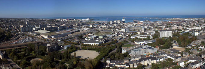 Cherbourg vu de la montagne du Roule