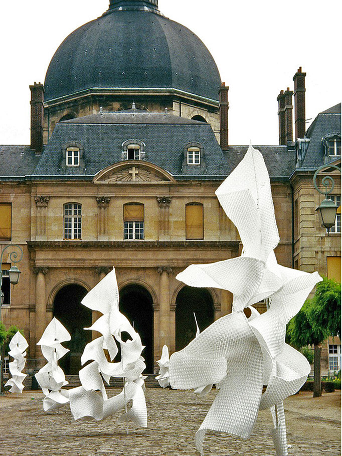 SARABANDE (détail), Cour de la Salpétrière, Paris, été 2005