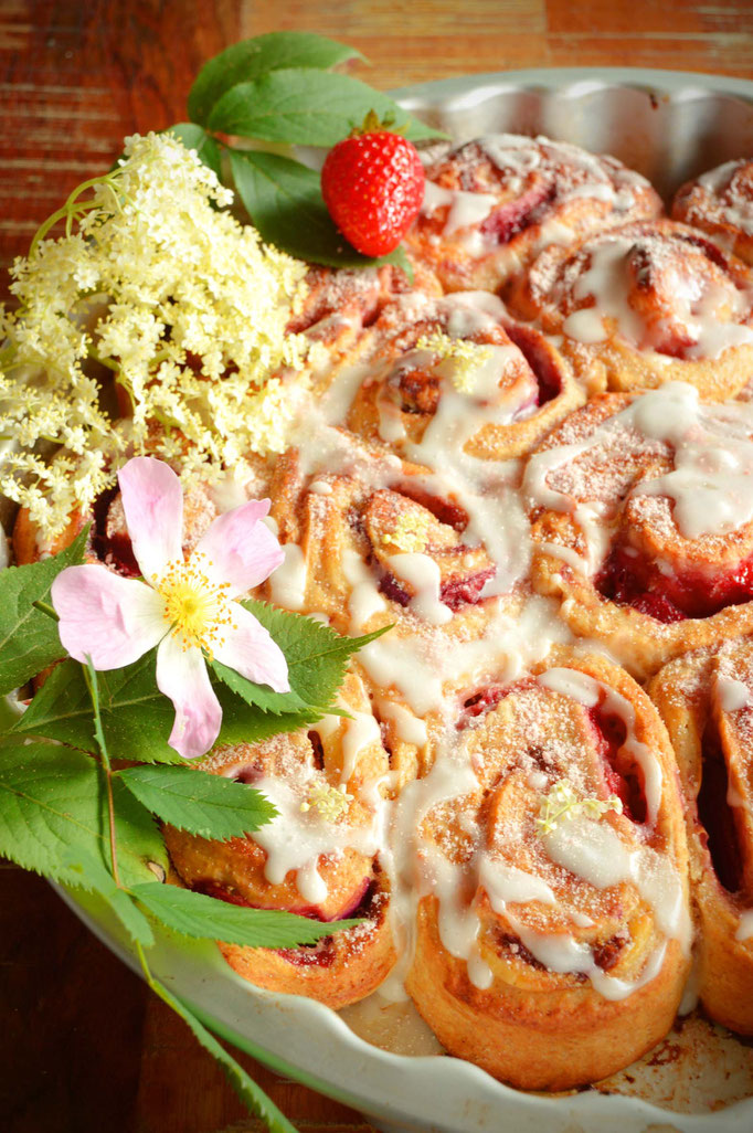 Erdbeer-Rosen-Holunder-Schnecken