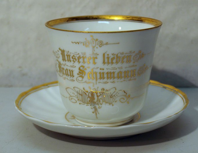 4258/ Tasse m.Spruch 1932, Fürstenberg, H 8cm, 42,-