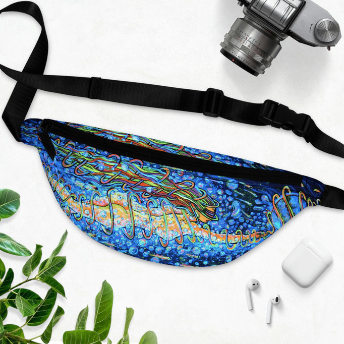 diving to universe bag woman