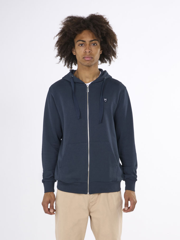 1030015 - Zip hood kangaroo badge sweat - - 1001 Total Eclipse -Knowledge Cotton Apparel