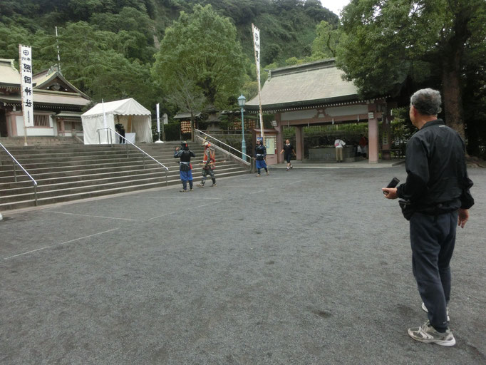 照国神社へ到着。