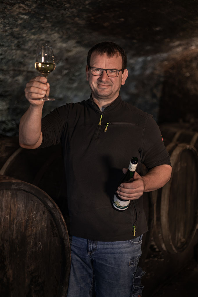 Kilian Klein - WeinMeister mit einer Menge KellerErfahrung und der Spaßvogel der Runde
