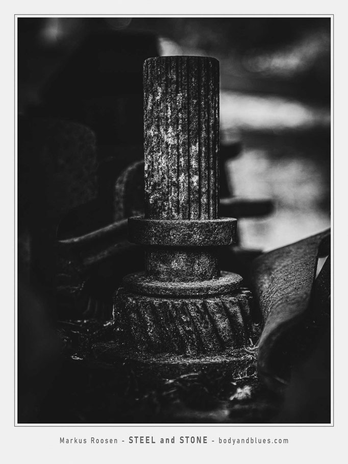 STEEL and STONE - H04