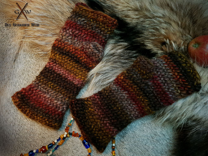 Nalbinding Armstulpen in braun-multicolor aus 100% Wolle, im Oslostich, Größe 7-7 1/2