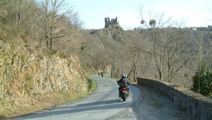 Vallée de la Sioule Château Rocher (Puy de Dôme)