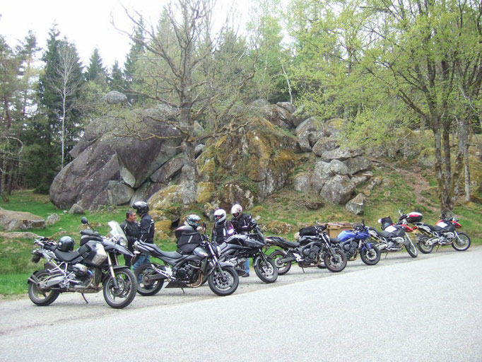 Pose "fesses" à la Rigole du Diable (Creuse)