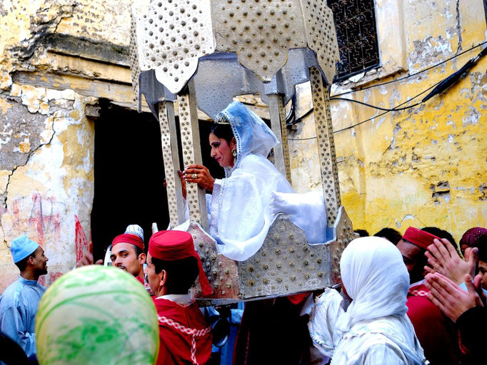 Meknès a UNESCO world heritage medina - © François Struzik - simply human 2009 - Morocco - a wedding