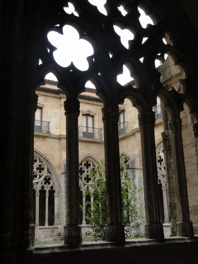 Oviedo - Kathedrale Kreuzgang