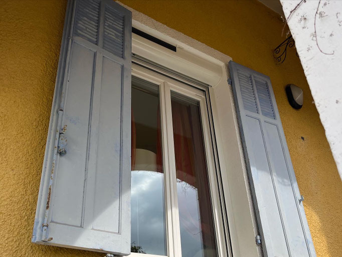 Volets Roulants: électrique, solaire, aluminium  2023-2024 sur mesure en rénovation de chez Altiva Pro Menuisier Toulon 83000