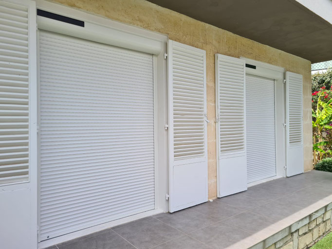 Volets Roulants: électrique, solaire, aluminium  2023-2024 sur mesure en rénovation de chez Altiva Pro Menuisier Six-Fours-Les-Plages 83140 