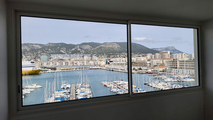Baie vitrée coulissante : en aluminium Mars 2025 sur mesure de chez Altiva Pro Menuisier à Toulon 83000