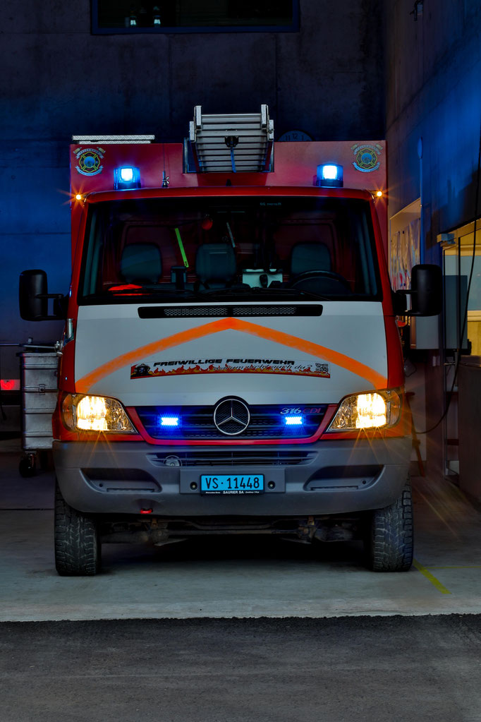 EEF Raron mit Blaulicht