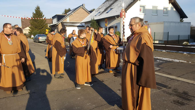 Bilder Echo Karnevalszüge hier