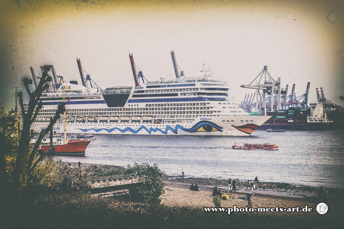 Hamburg - Aida - Fotos by Ivano Fargnoli - www.photo-meets-art.de
