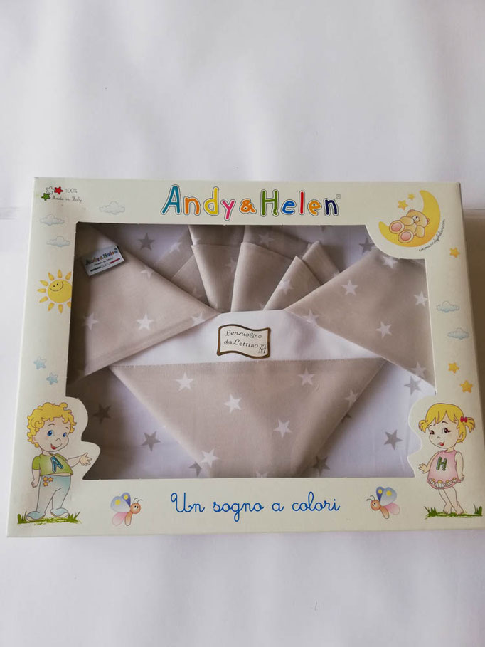 Completo lenzuola lettino con disegno stelle stampato Andy e Helen. Col.Beige. C021