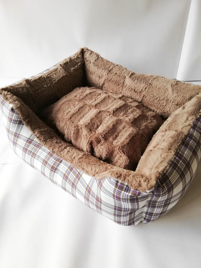 Cuccia lettino morbida tonda per cuccioli animali cani e gatti stampa scozzese con cuscino estraibile 60x50 cm. Col.Grigio. B947