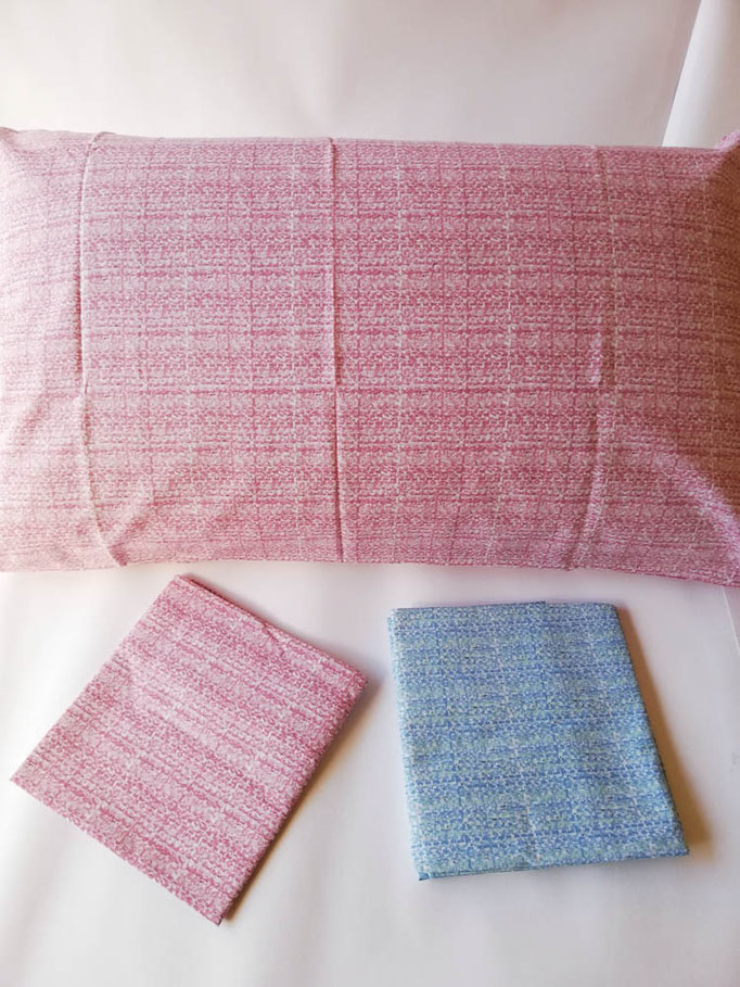 Coppia di federe in cotone 100% a fantasia Morfeo. Col.Rosa. B806