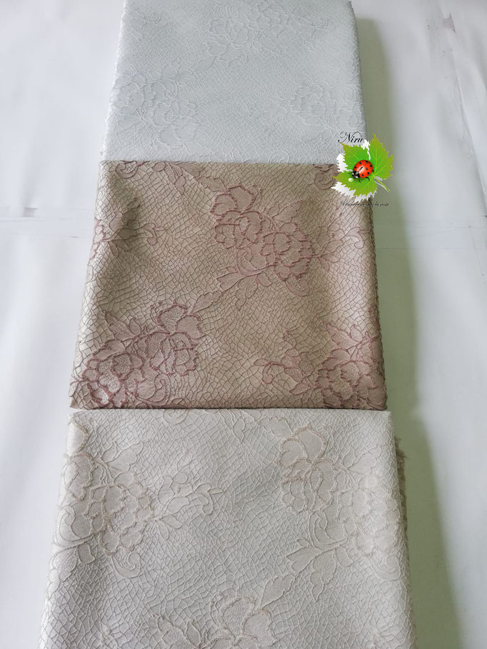 Scampolo tessuto jacquard dis. rose 280x280 cm. B235