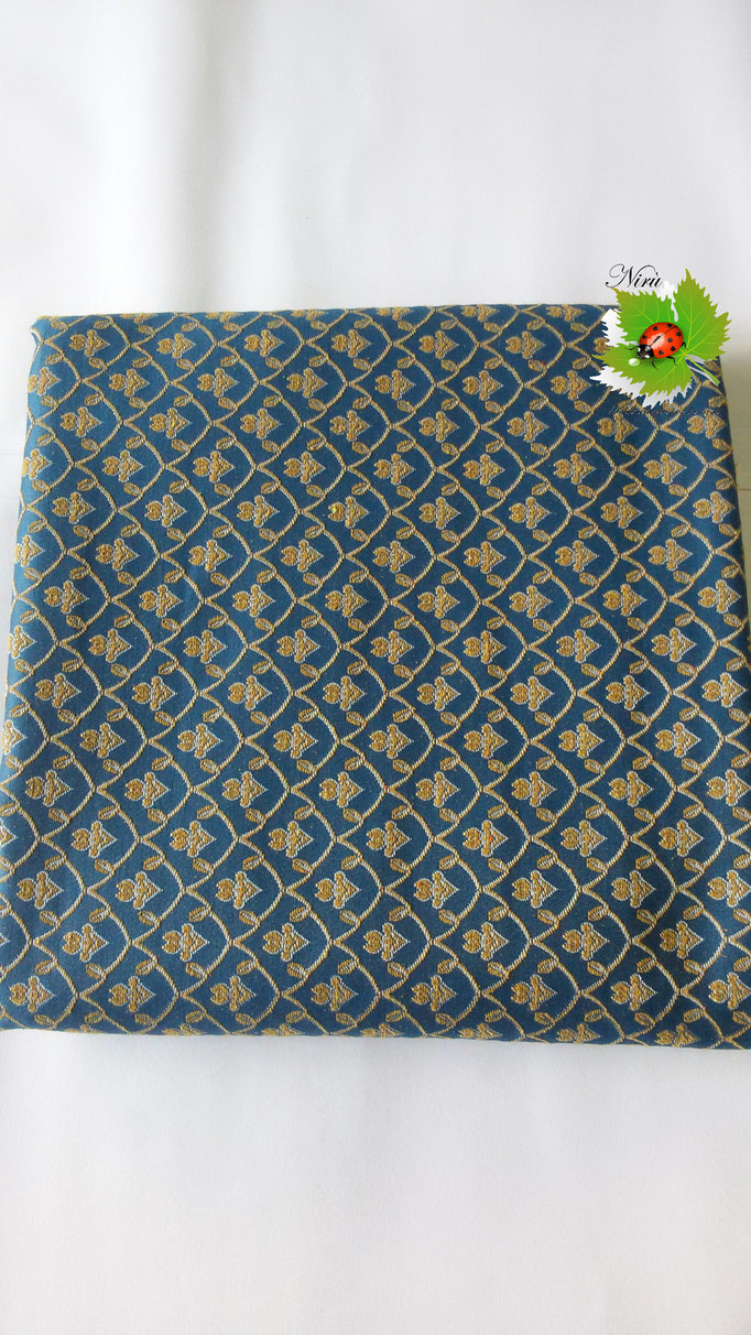 Scampolo tessuto damascato Dis.Rombi nuovo 280x280 cm. Col.Blu.A680