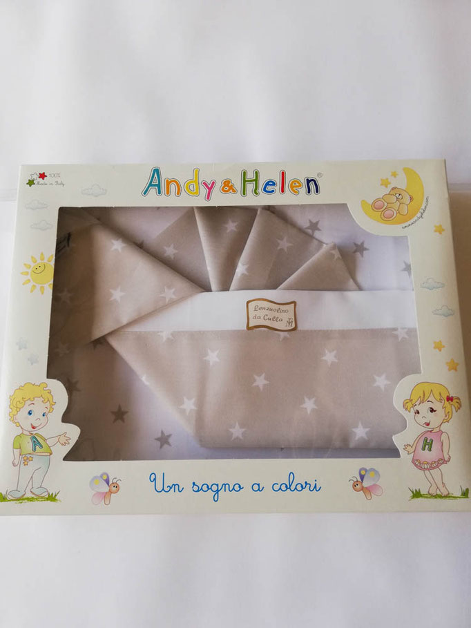 Completo lenzuola Andy e Helen carrozzina/culla (passeggino) con disegno stelle stampato 100% cotone. Col.Beige. C050