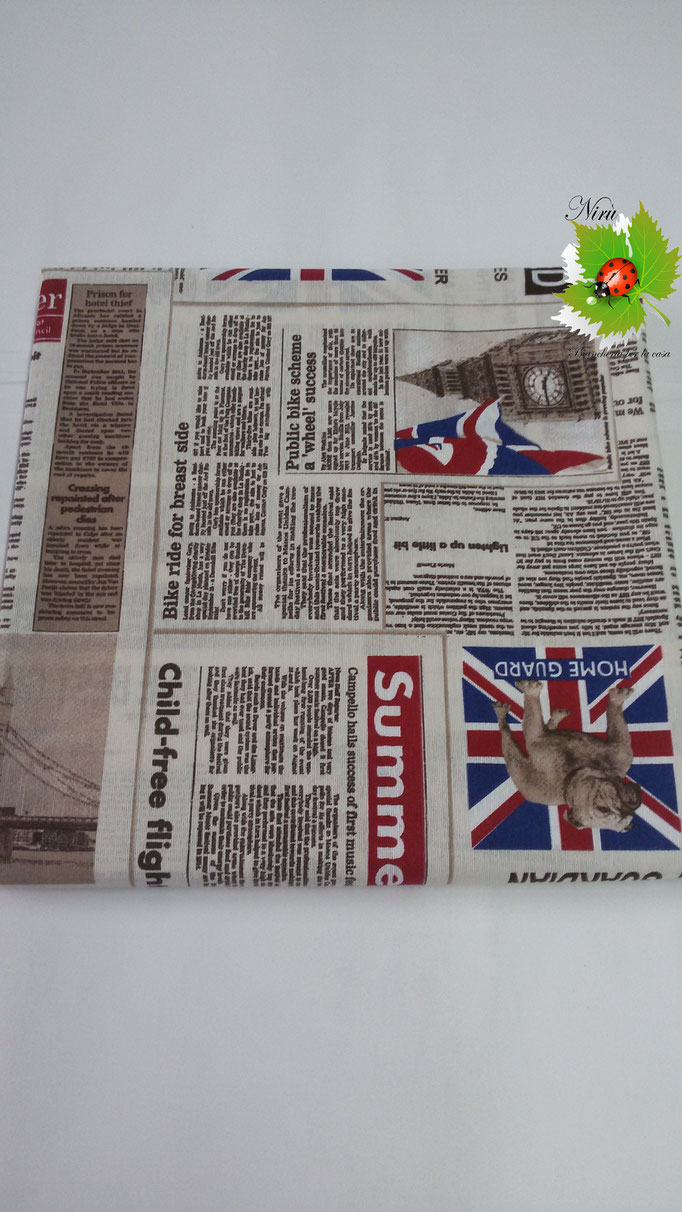 Scampolo tessuto jacquard Dis.Gazzetta di London 280x280 cm . Col.Beige.A889