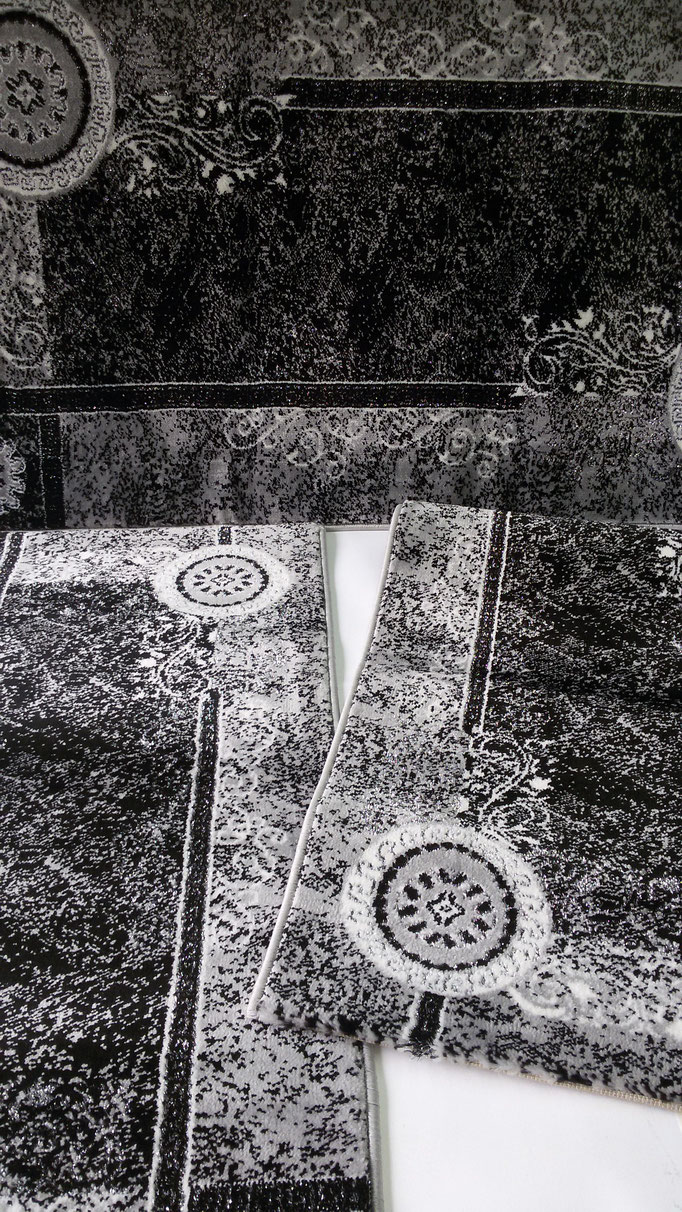 Set parure tappeto + scendiletto. Art.Lurex. A932